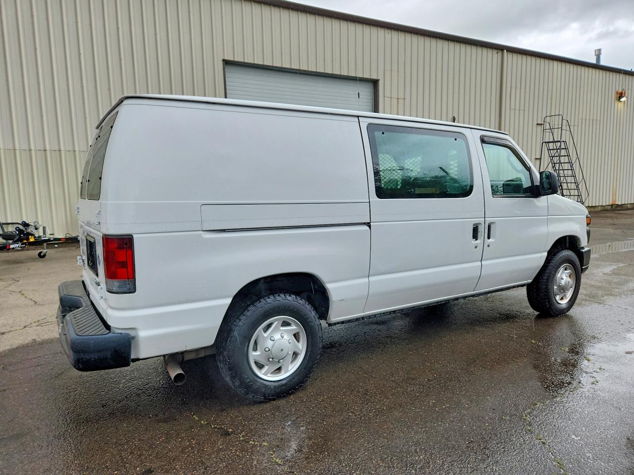 Ford Econoline E250 Van
