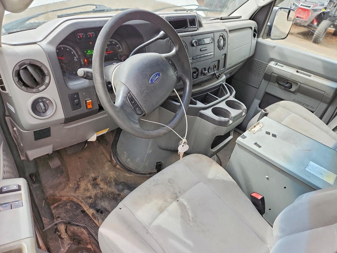 Ford Econoline E250 Van