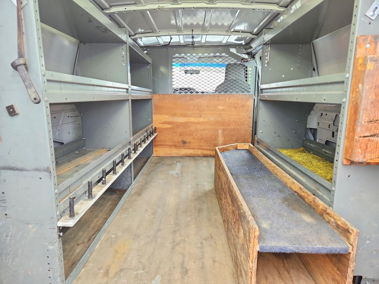 Ford Econoline E250 Van