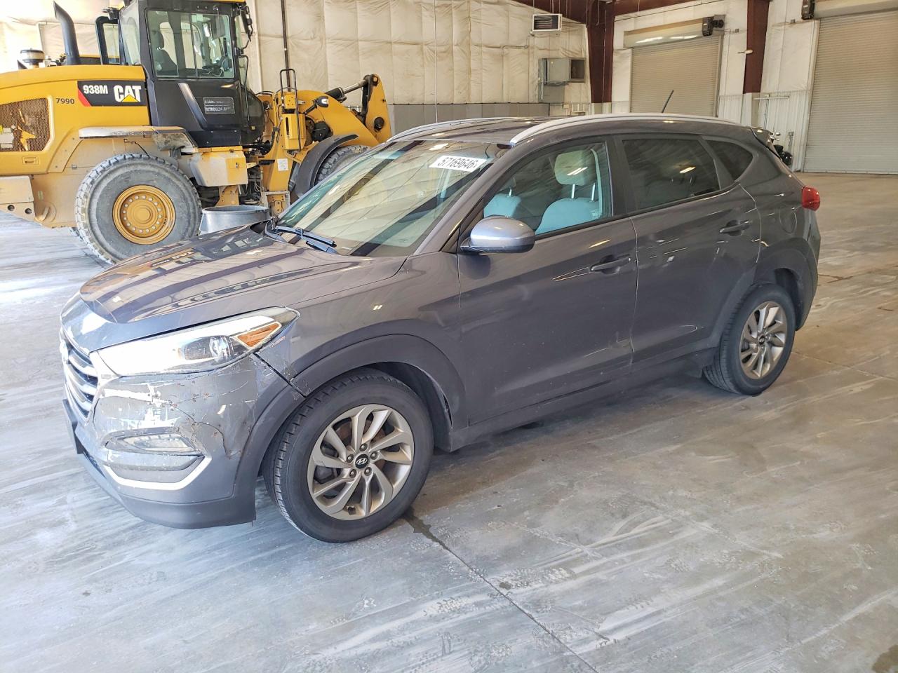 Salvage Hyundai TUCSON Image