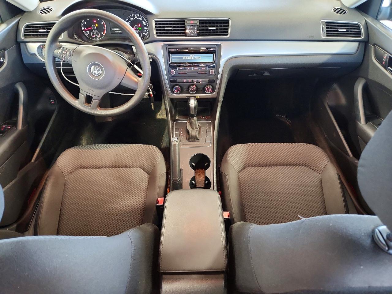 Volkswagen Passat S