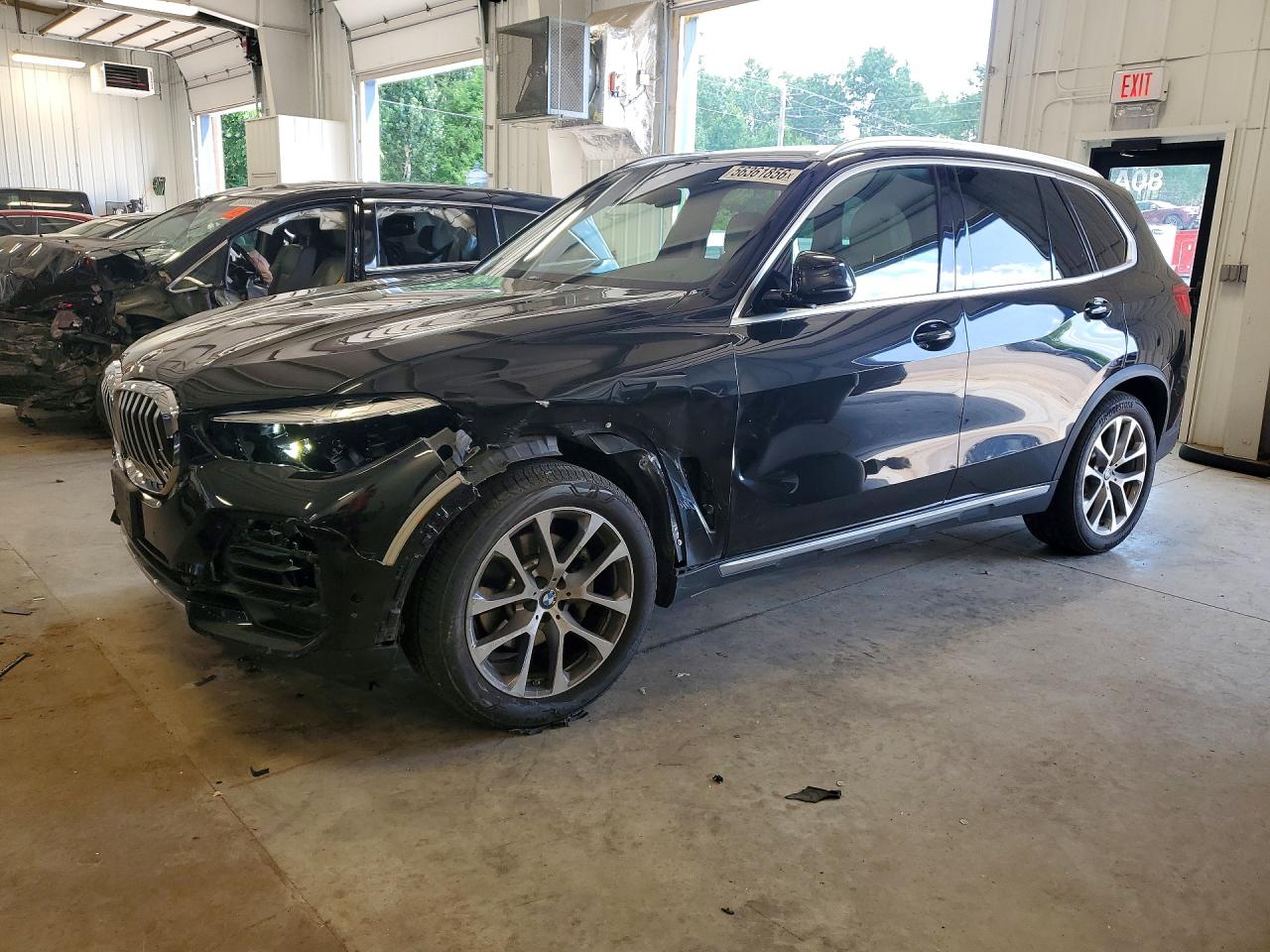 Salvage BMW X Series Image