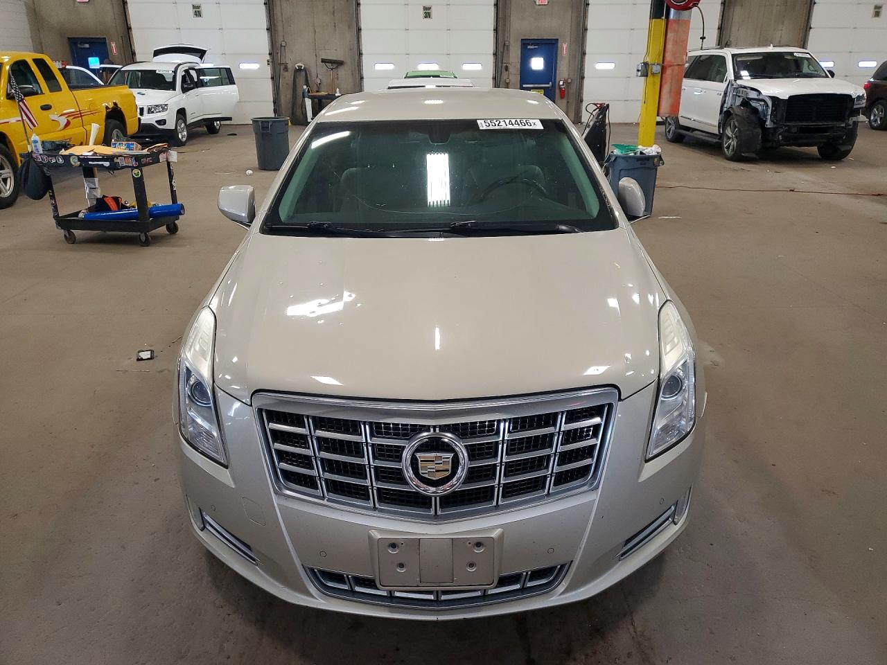 Cadillac XTS Luxury Collection