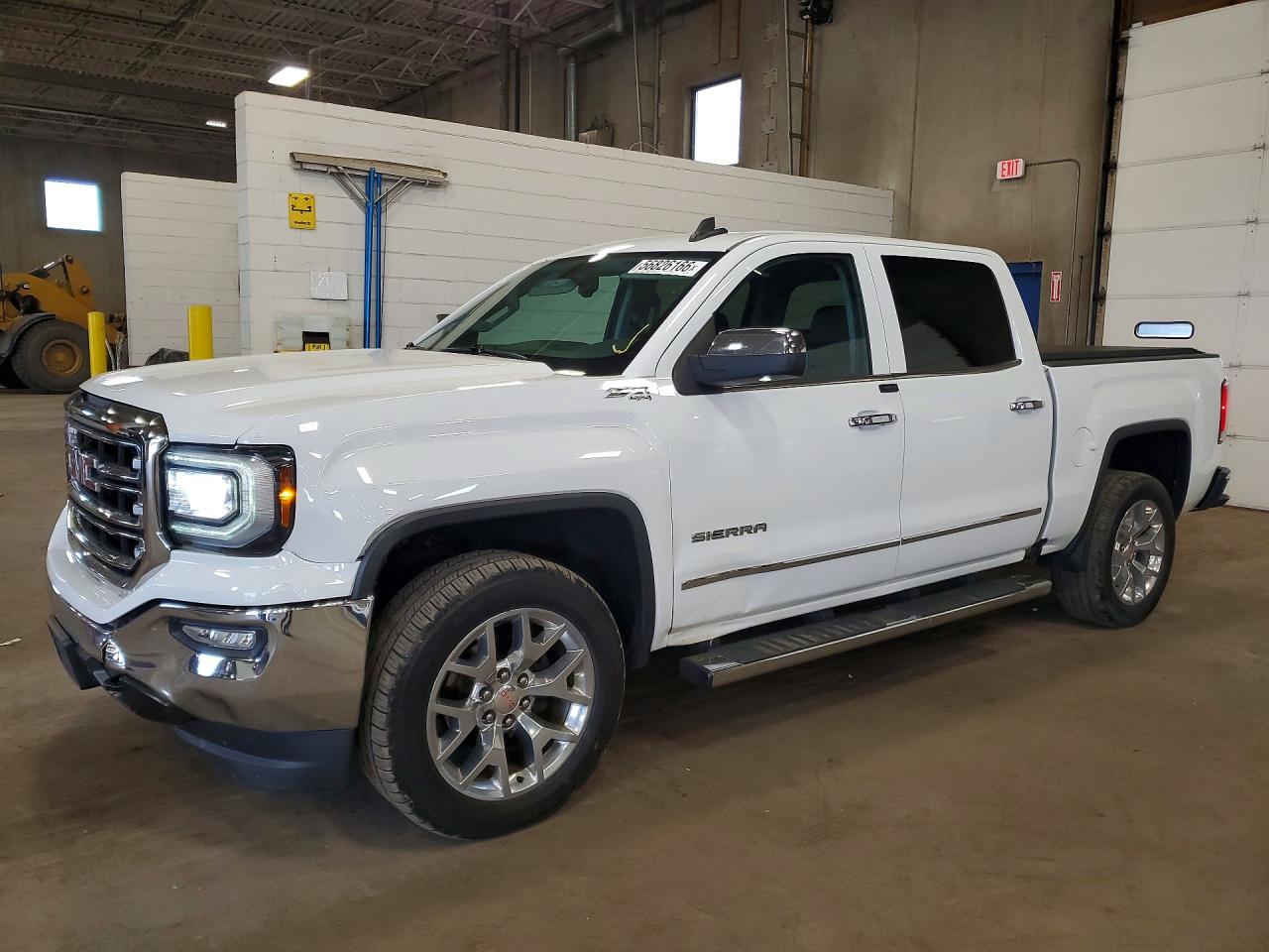 Salvage GMC Sierra Image