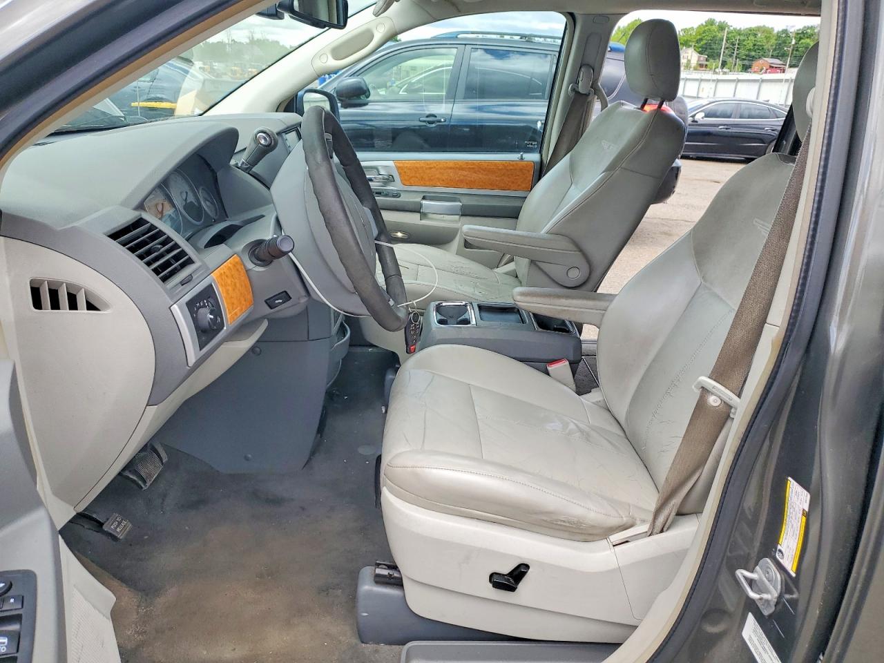 Chrysler Minivan