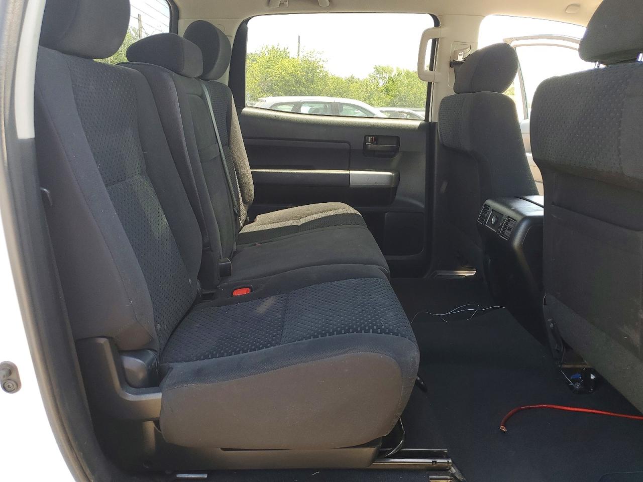 Toyota Tundra Crewmax Sr5