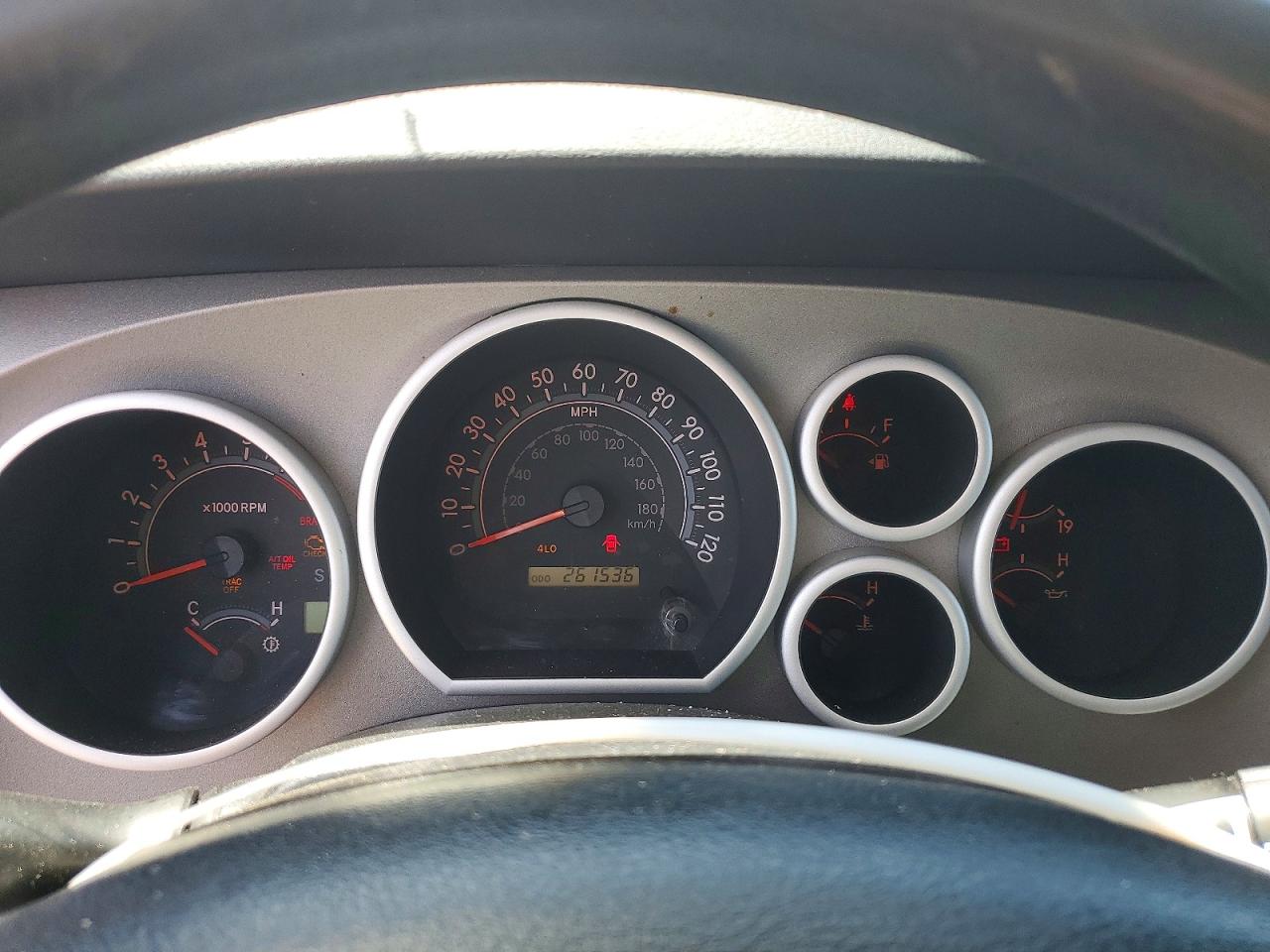 Toyota Tundra Crewmax Sr5