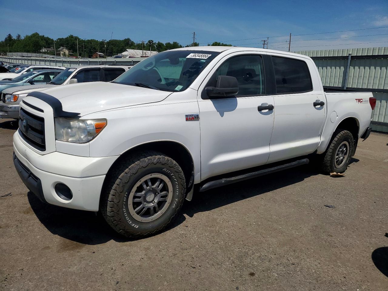 Salvage Toyota Tundra Image