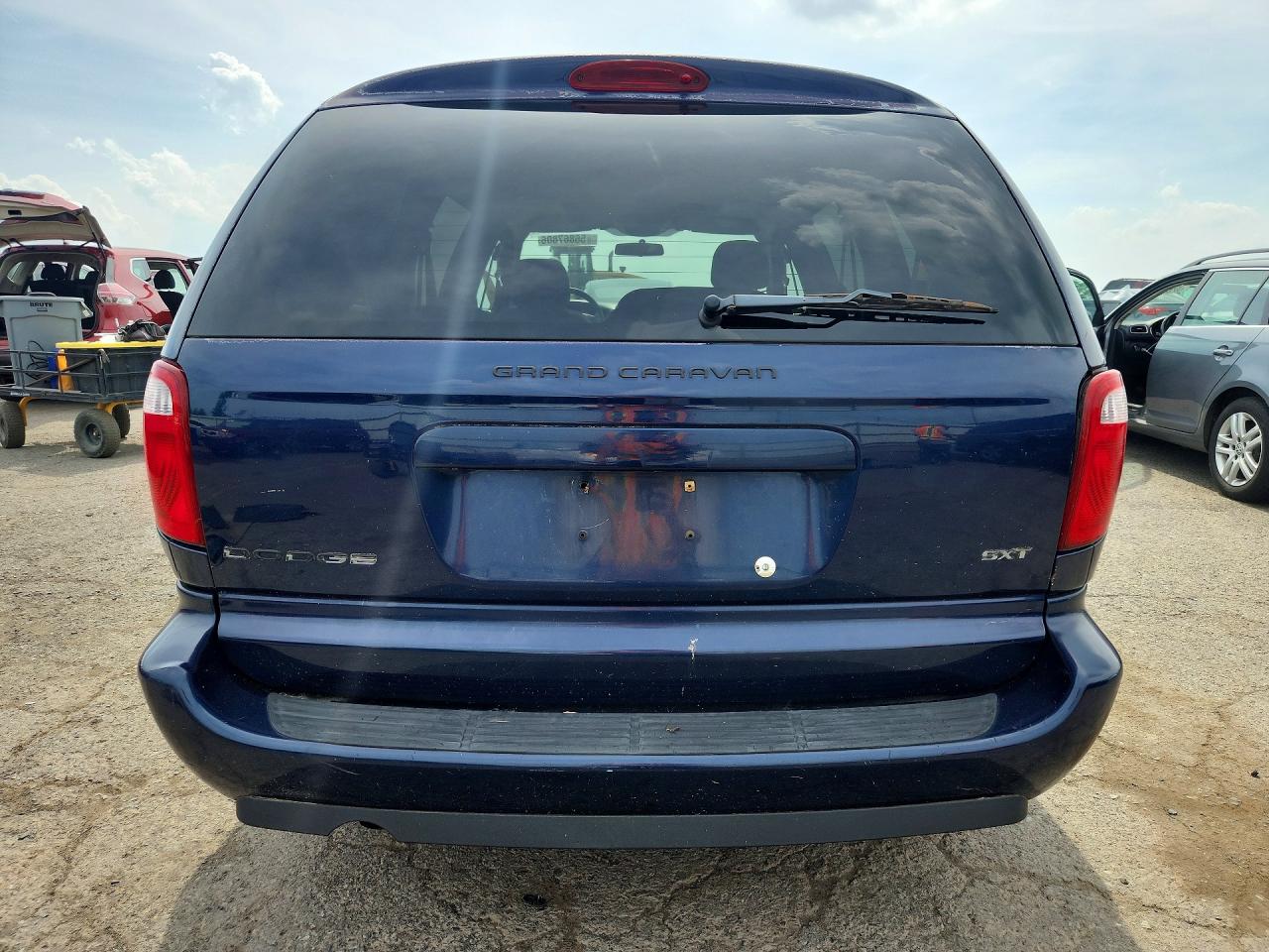 Dodge Caravan Sxt