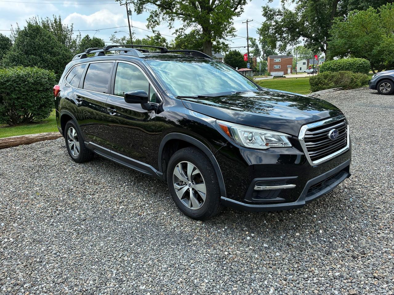 Salvage Subaru Ascent Image