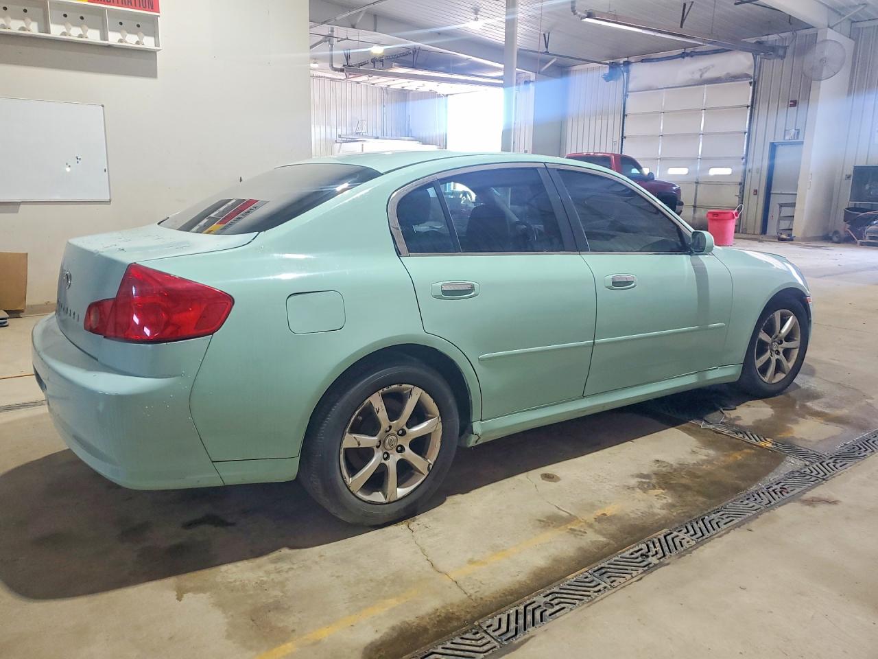 INFINITI G35 Base