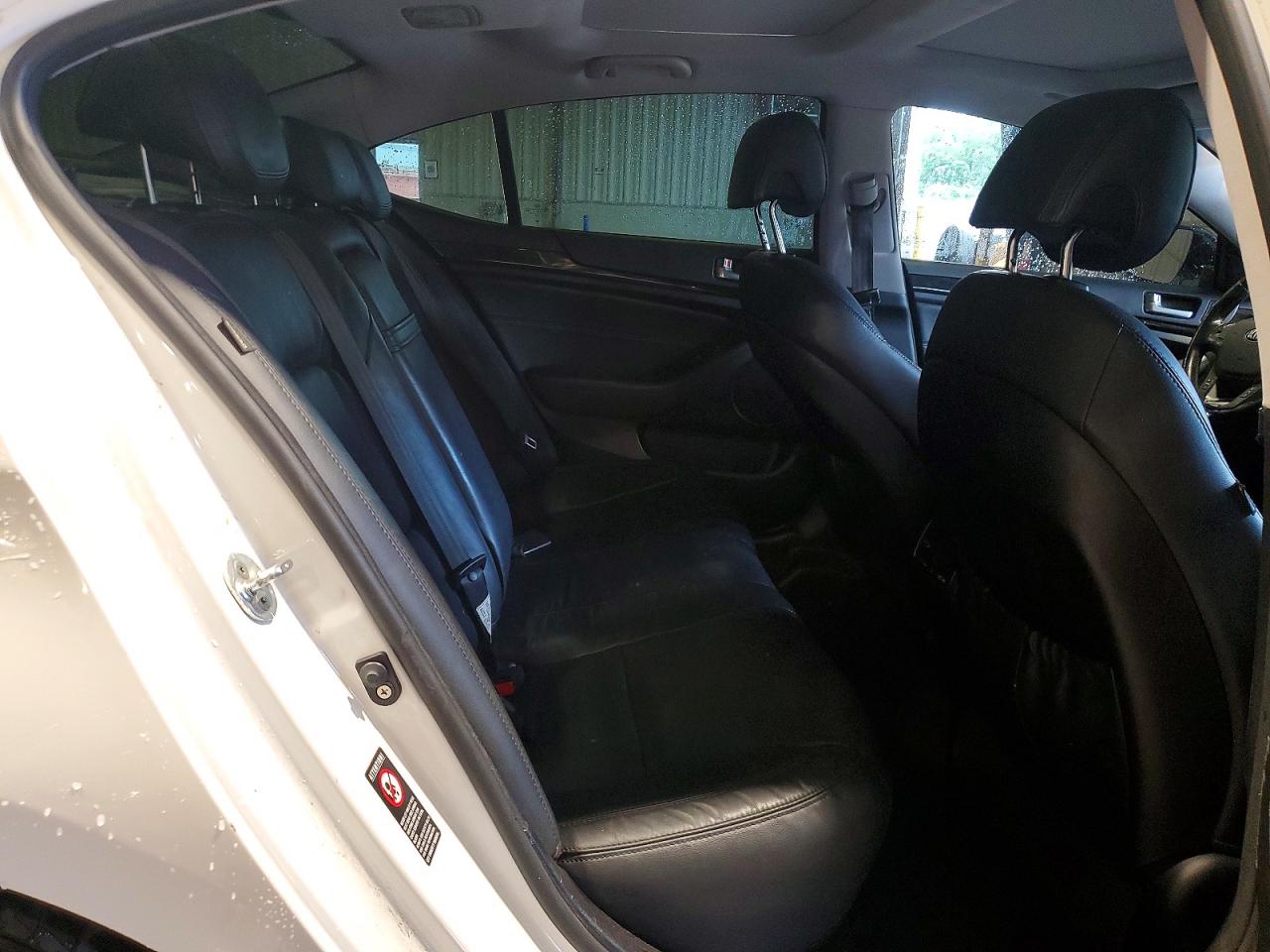 Kia Cadenza Premium