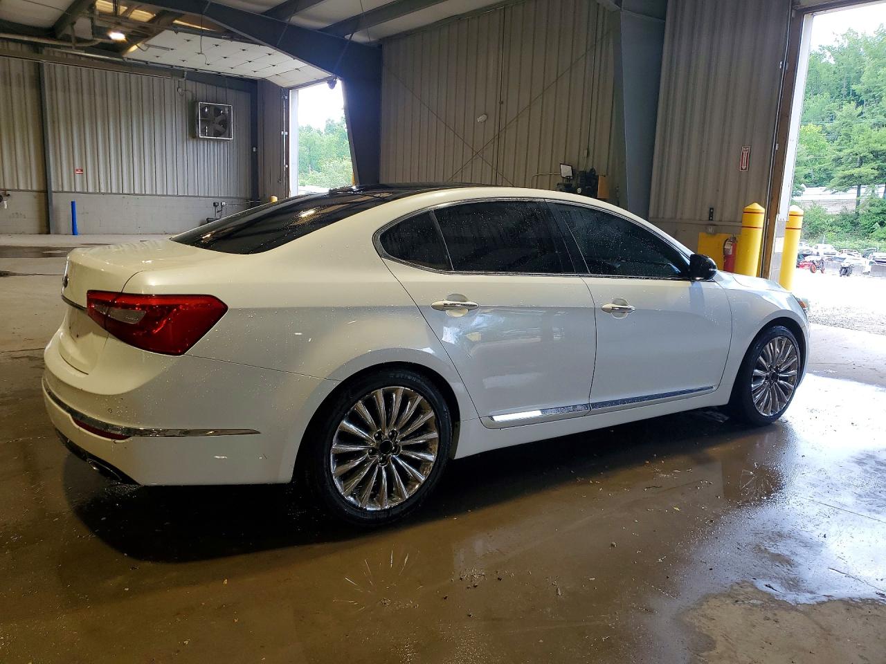 Kia Cadenza Premium
