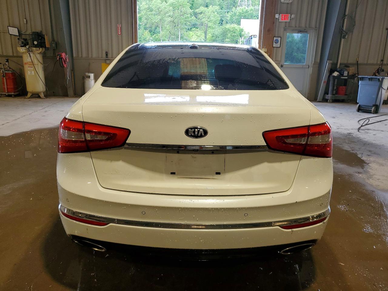 Kia Cadenza Premium