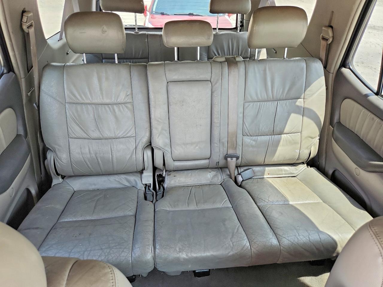 Toyota Sequoia