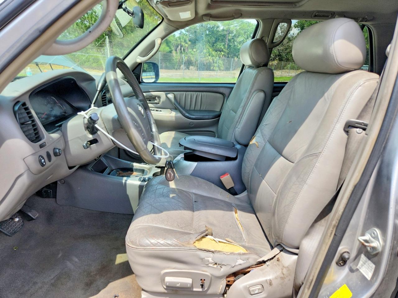 Toyota Sequoia