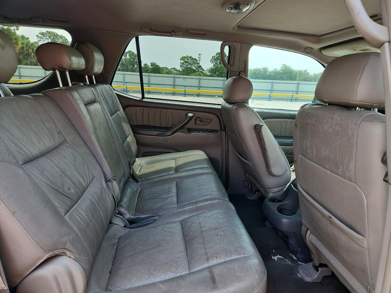 Toyota Sequoia