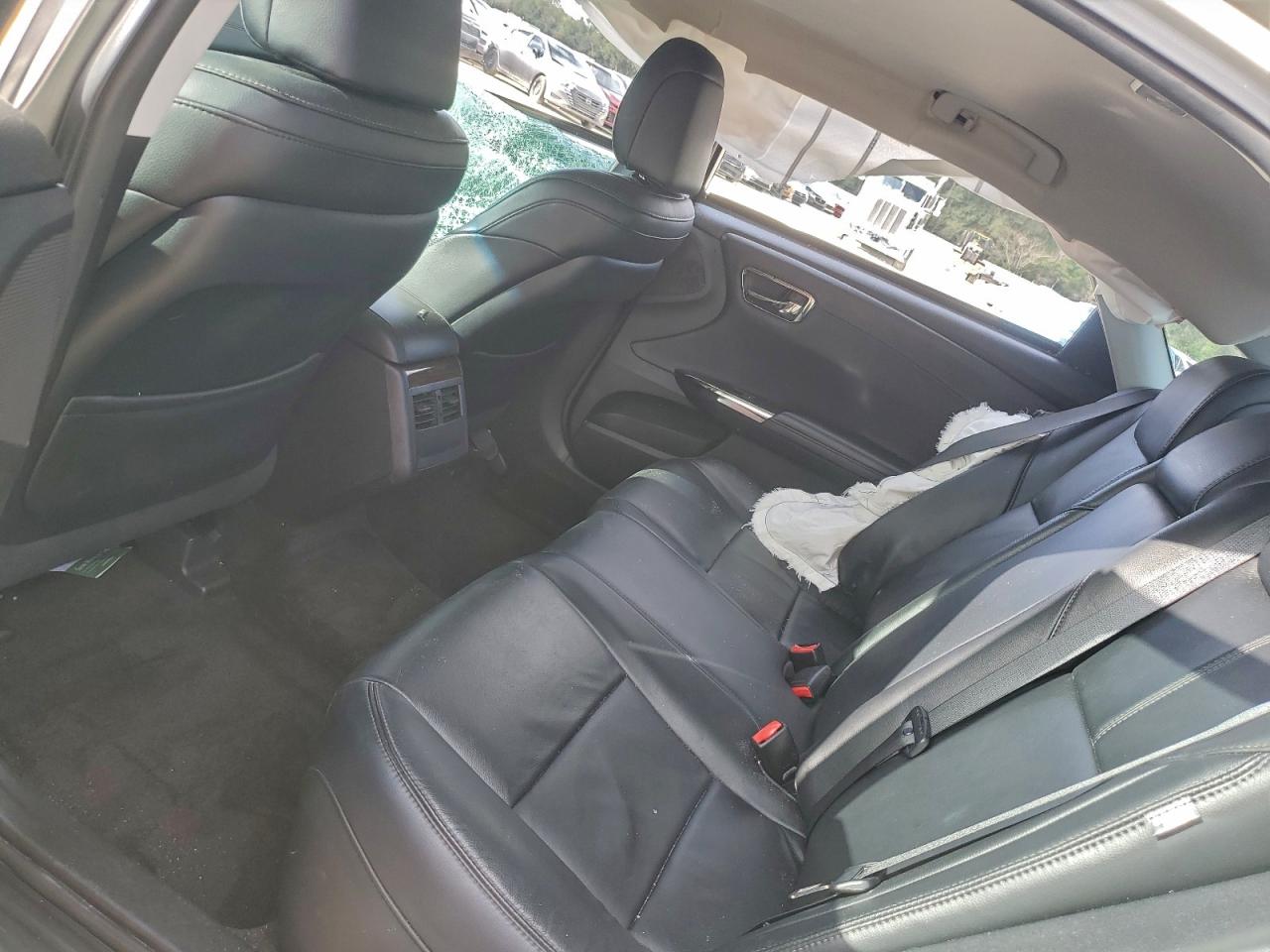 Toyota Avalon Base