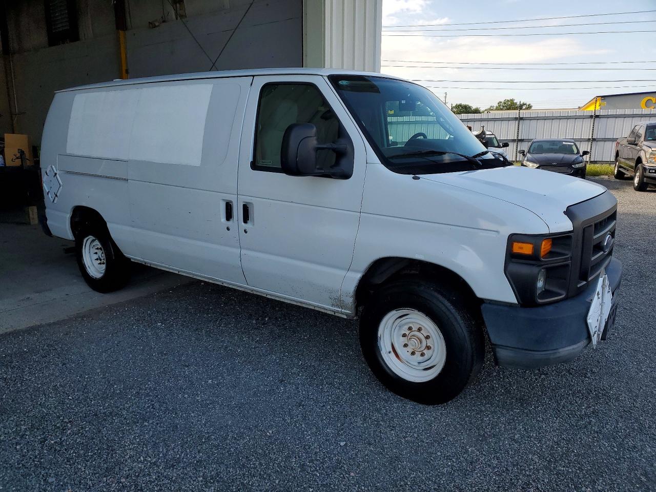 Ford Econoline E150 Van