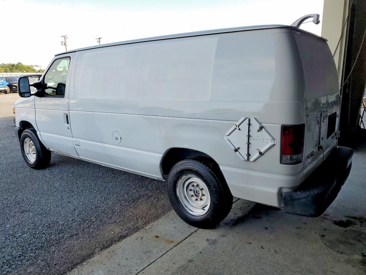 Ford Econoline E150 Van