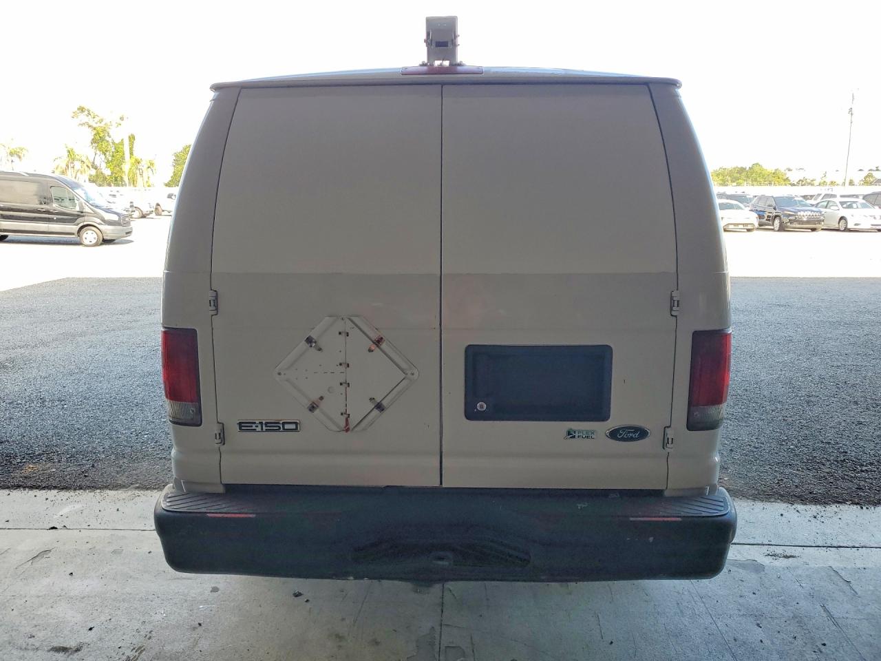 Ford Econoline E150 Van