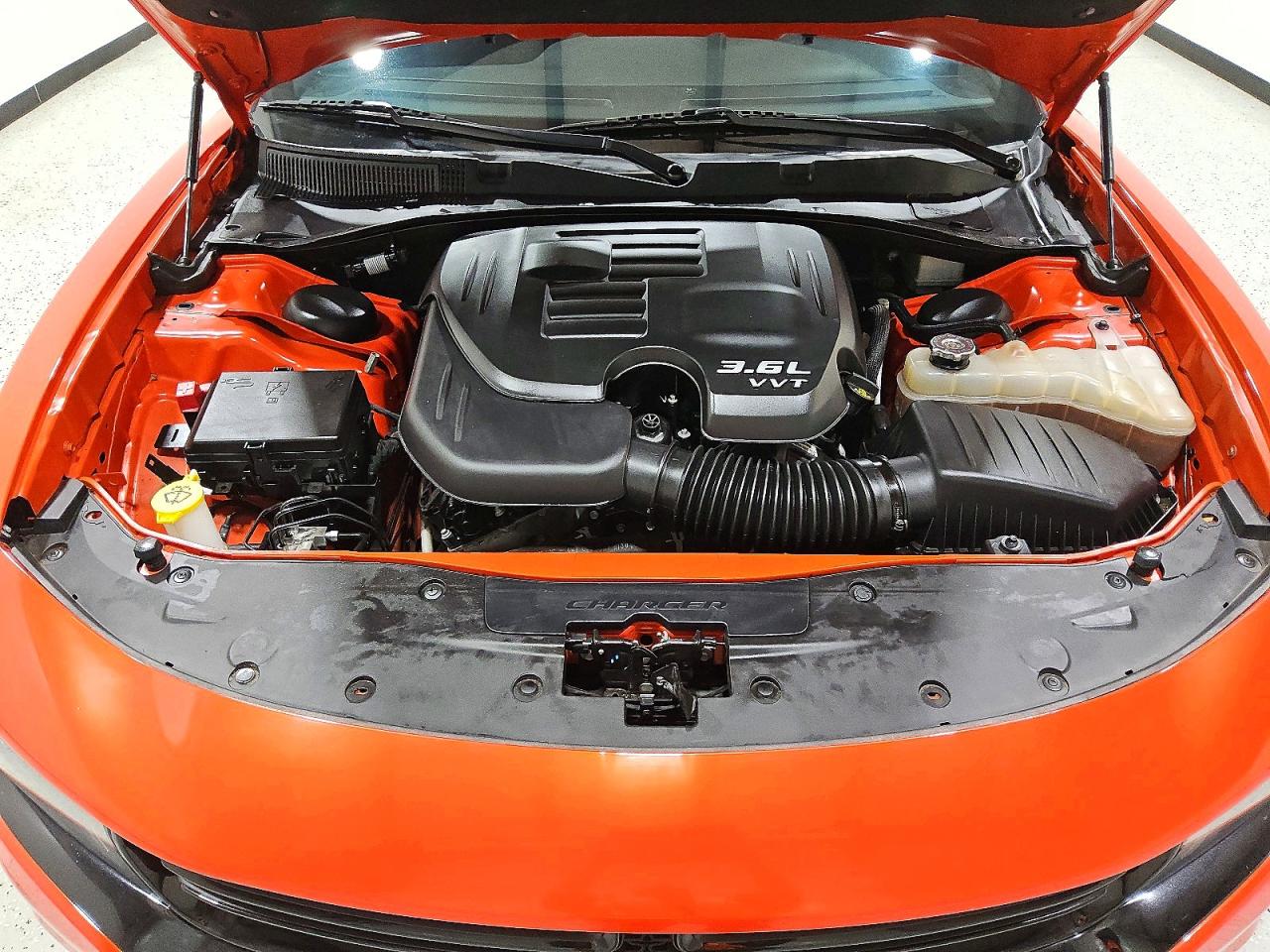 Dodge Charger Sxt