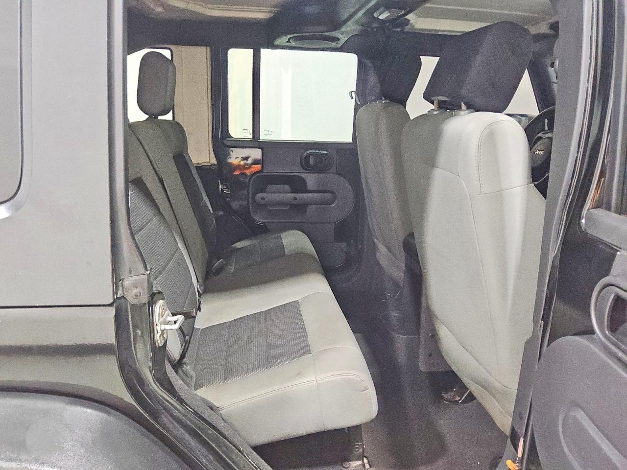 Jeep Wrangler X