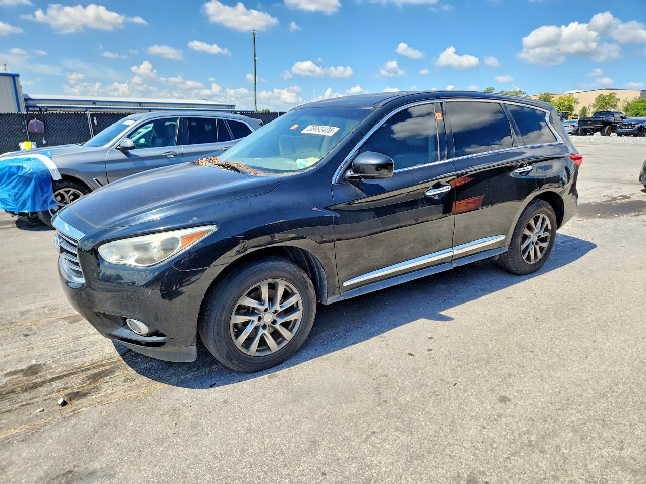 Salvage INFINITI JX35 Image