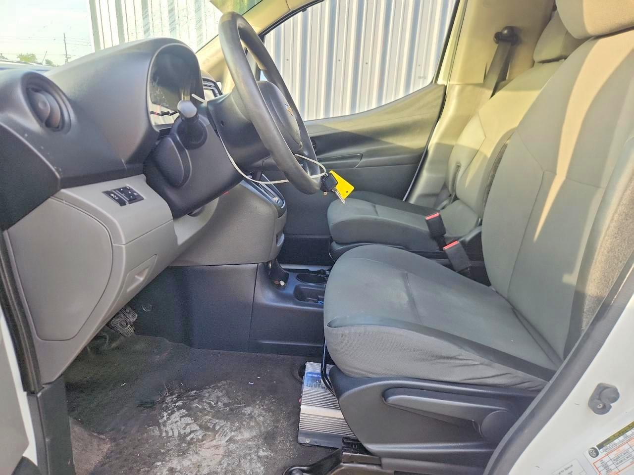 Chevrolet Express Lt