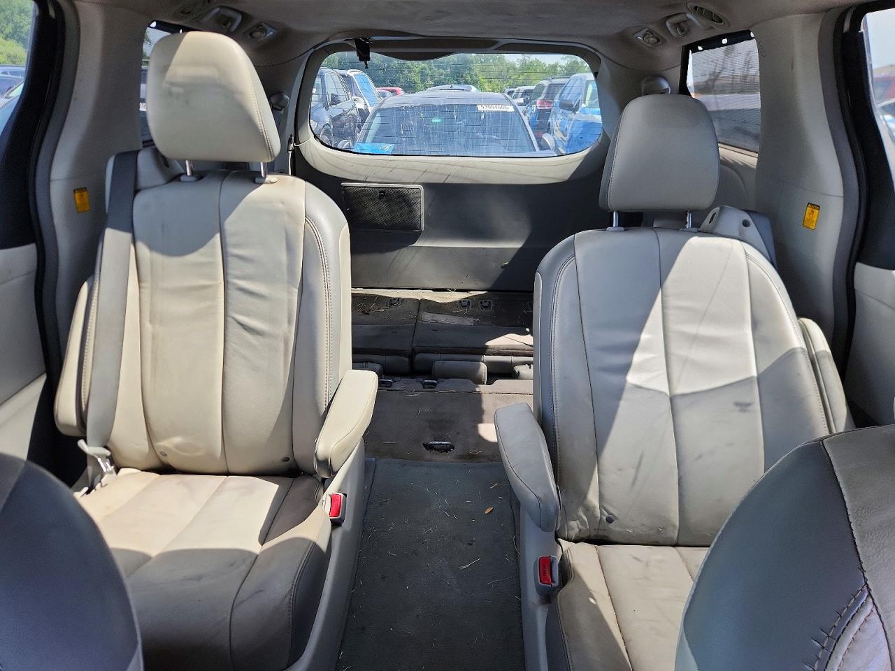 Toyota Sienna Limited 7-passenger