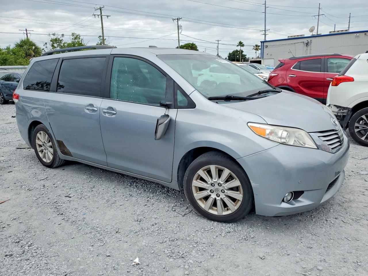 Toyota Sienna Limited 7-passenger