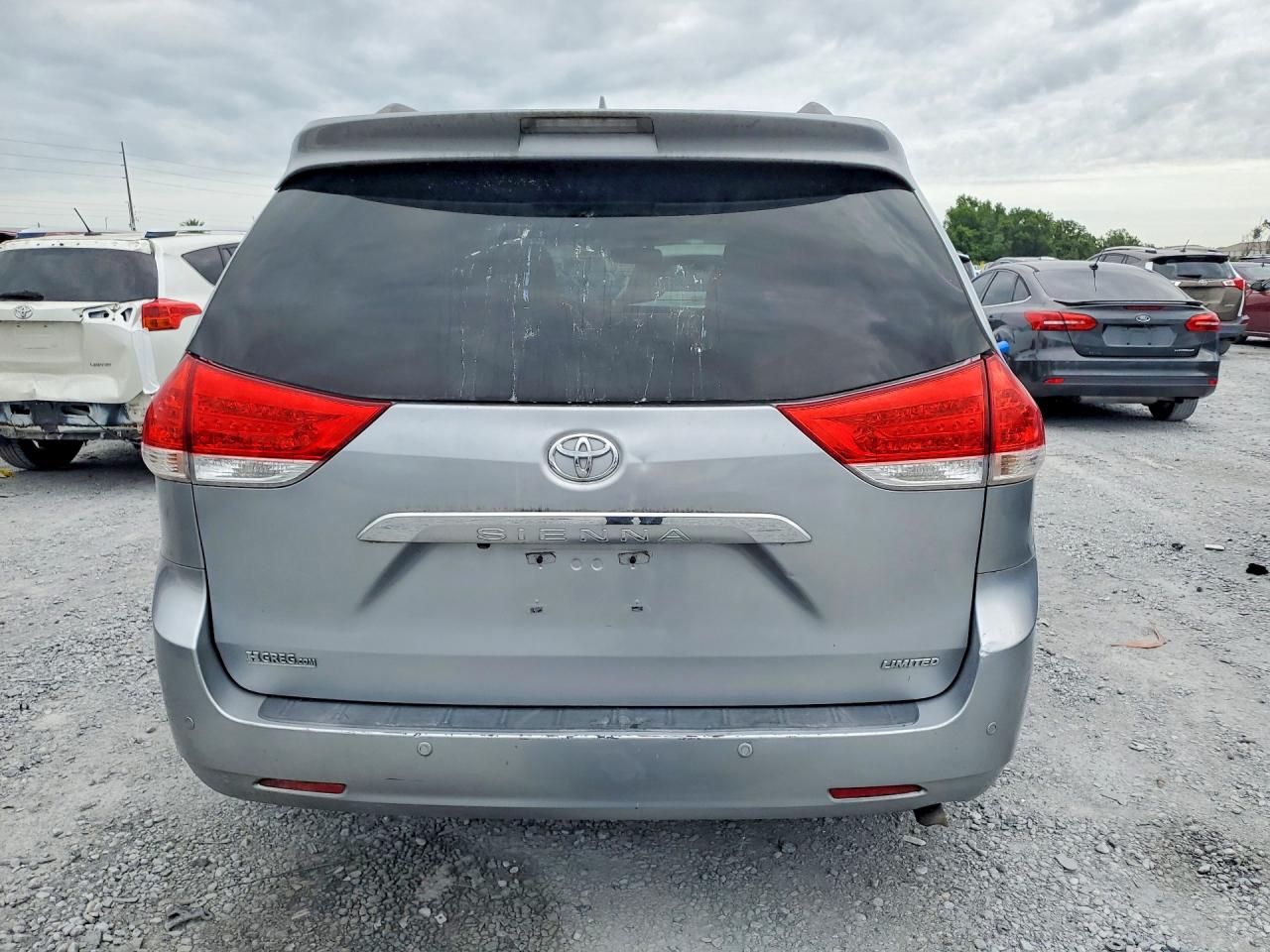 Toyota Sienna Limited 7-passenger