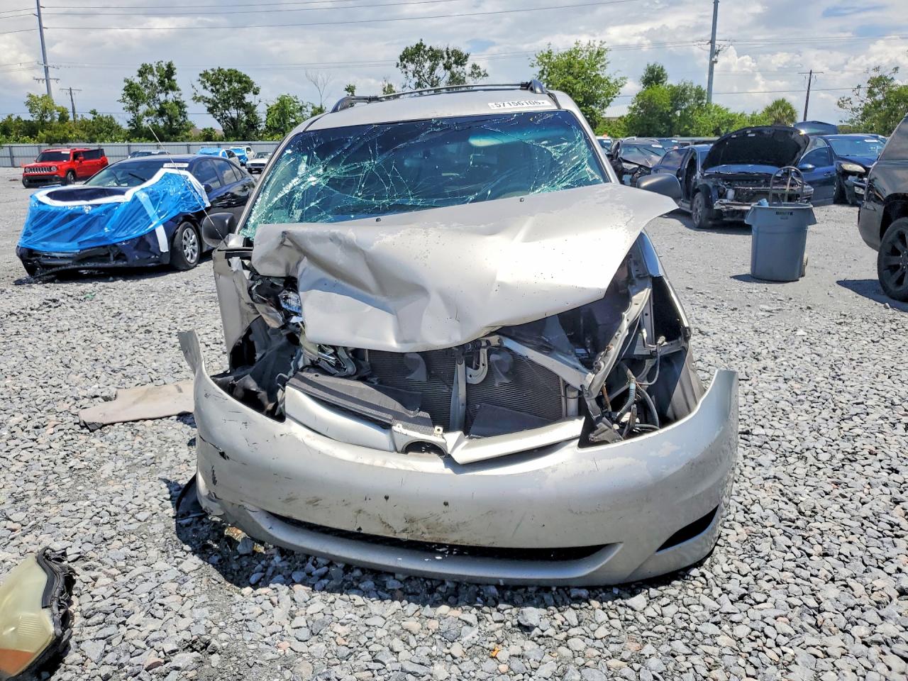 Toyota Sienna Le 7 Passenger