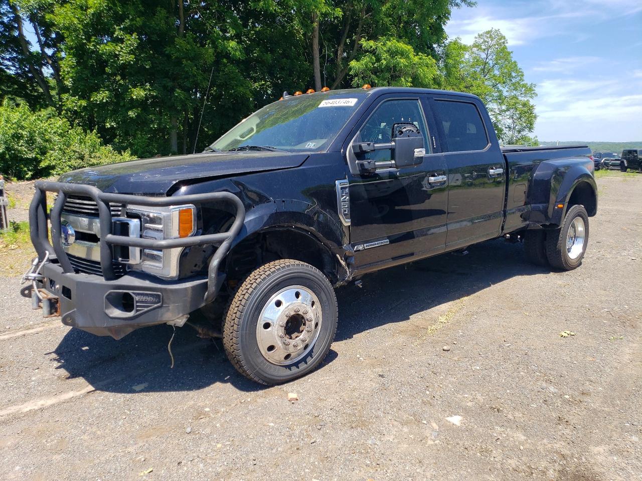 Salvage Ford F-450 Image