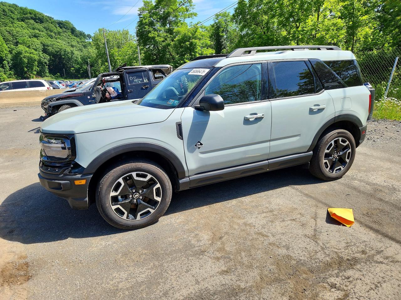 Salvage Ford Bronco Image