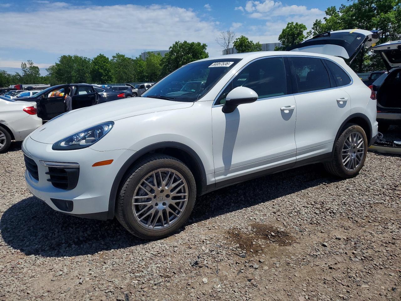 Salvage Porsche Cayenne Image
