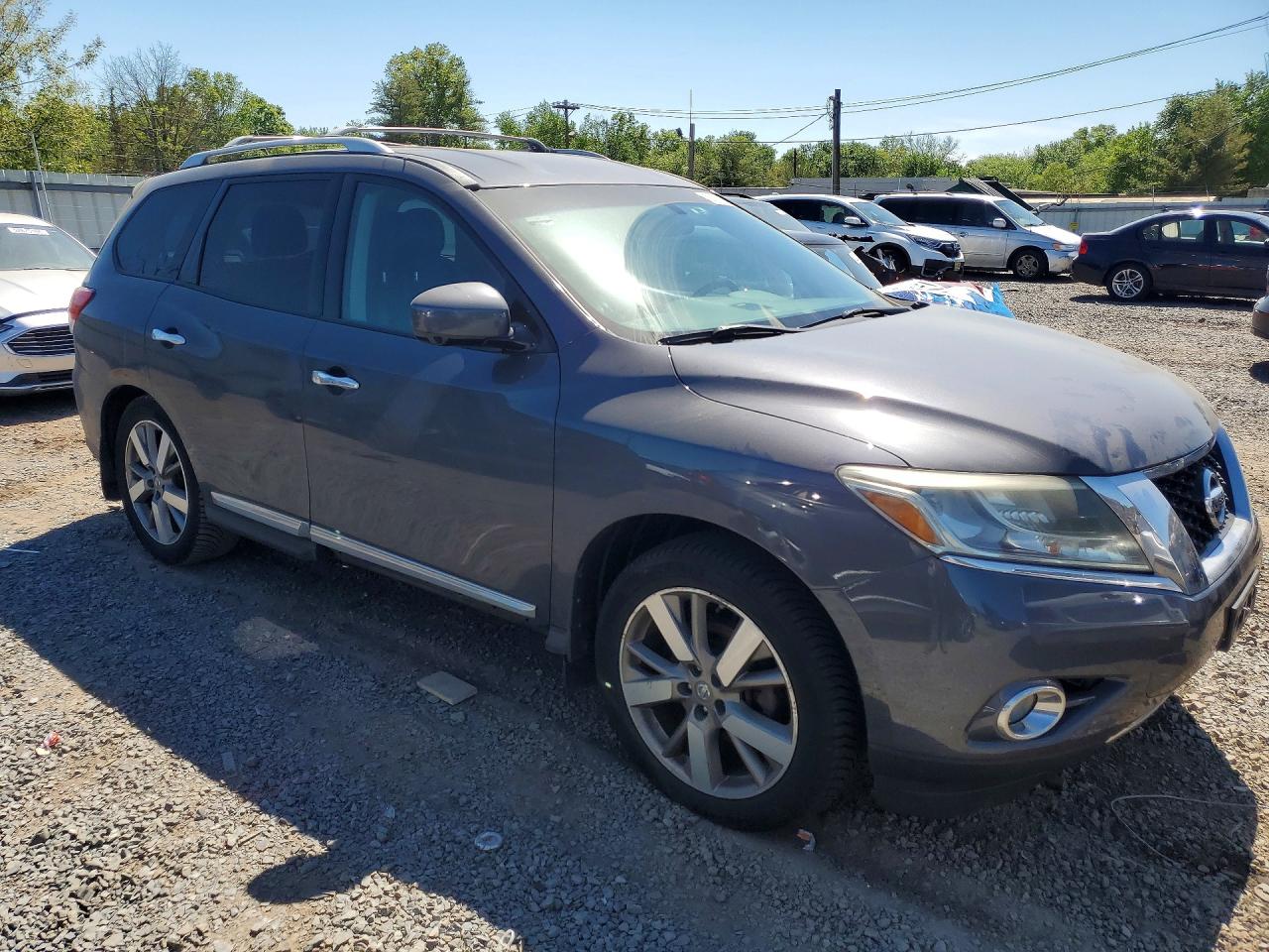 Nissan Pathfinder Platinum