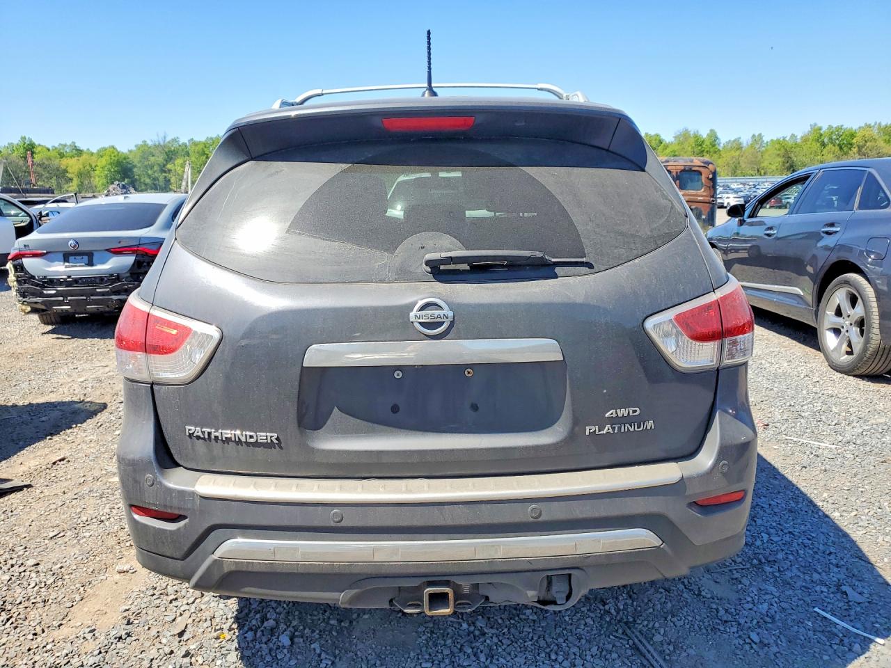 Nissan Pathfinder Platinum