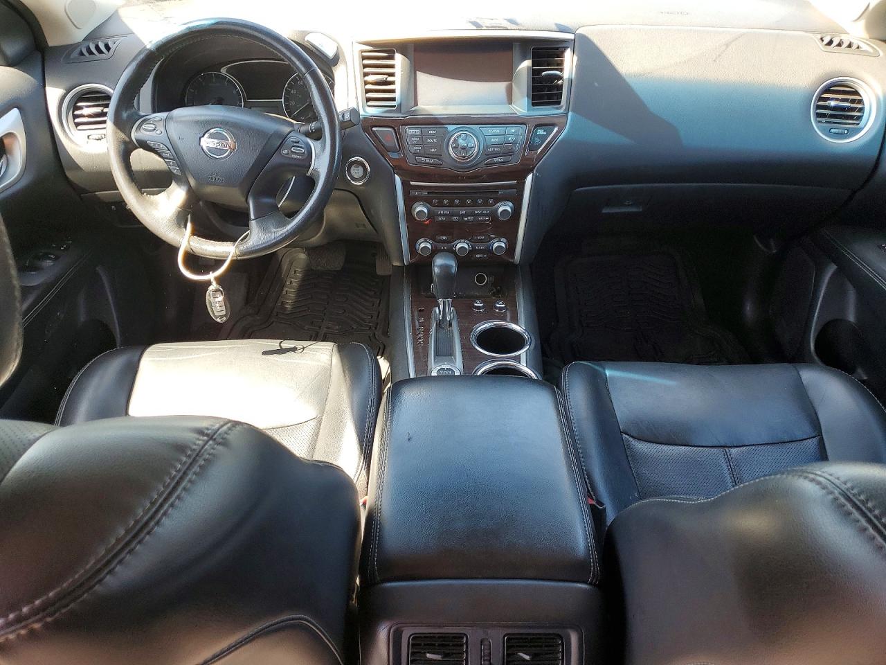 Nissan Pathfinder Platinum