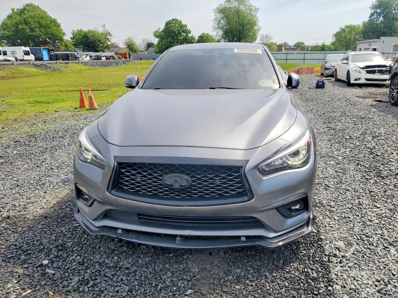 INFINITI Q50 Luxe
