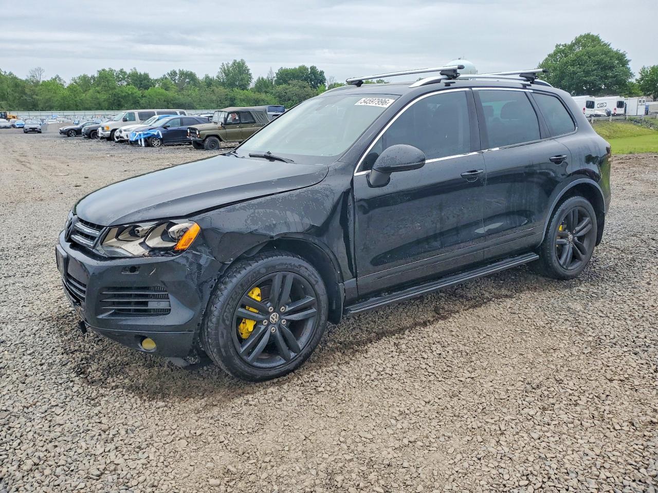 Salvage Volkswagen Touareg Image
