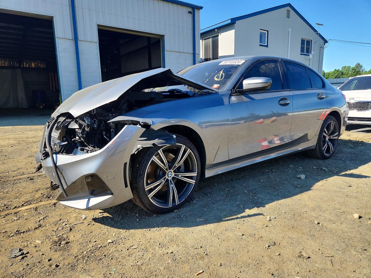 Salvage BMW 3 Series Image