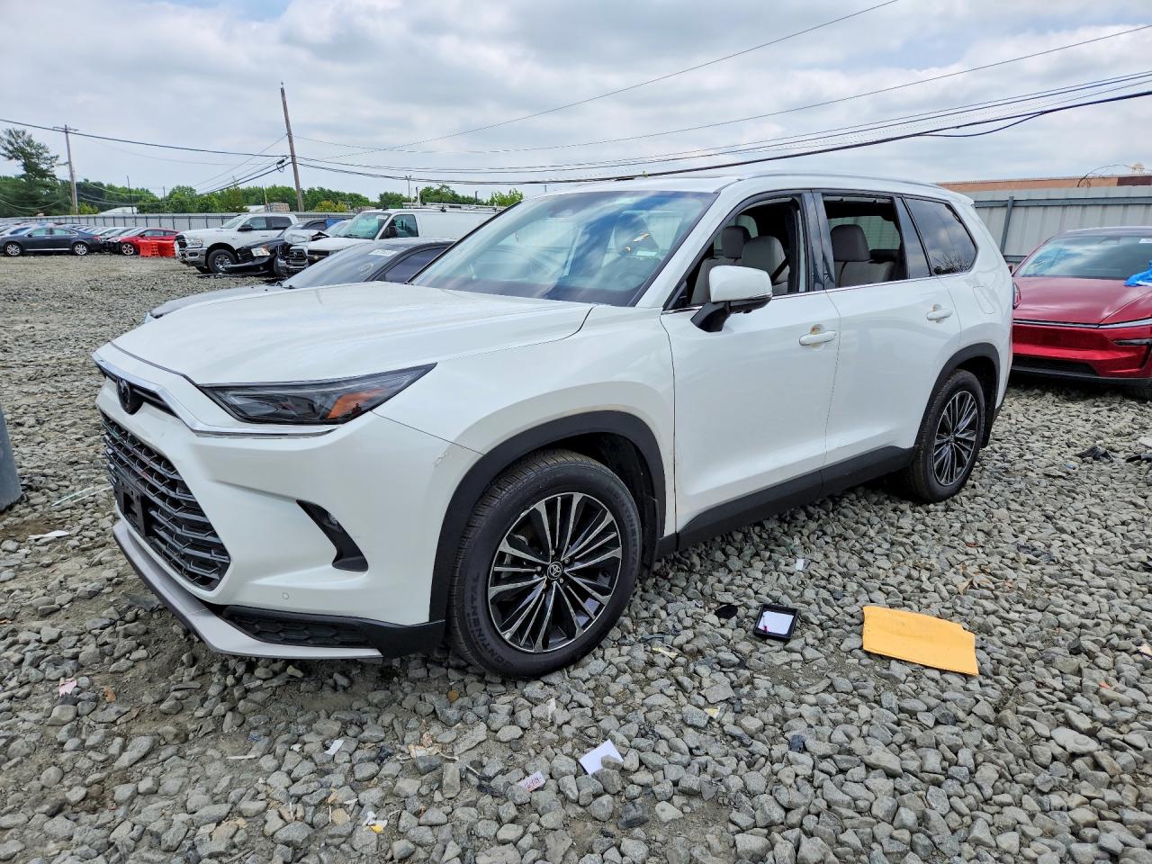 Salvage Toyota Grand Highlander Hybrid Image