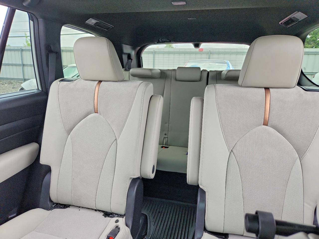 Toyota Grand Highlander Hybrid Max Platinum