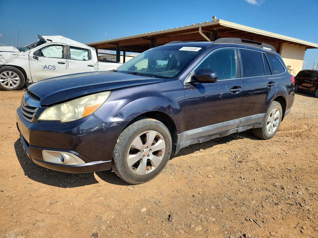 Salvage Subaru Outback Image
