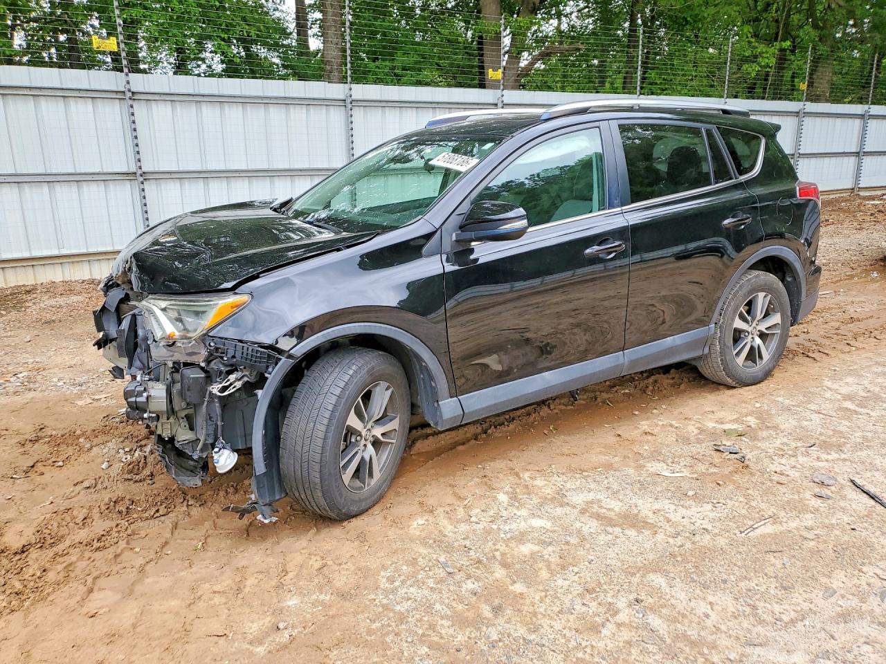 Salvage Toyota RAV4 Image