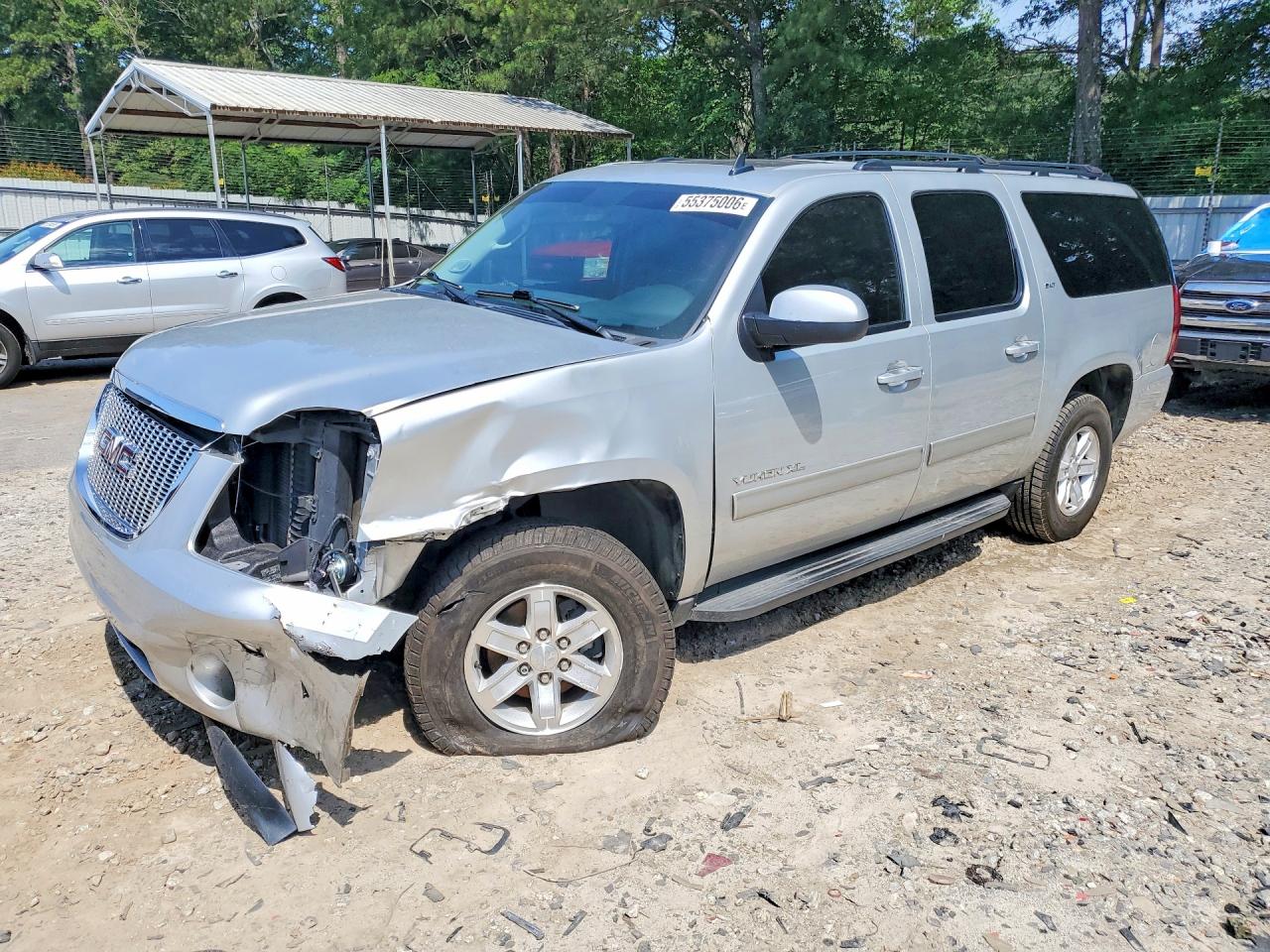 Salvage GMC Yukon Image