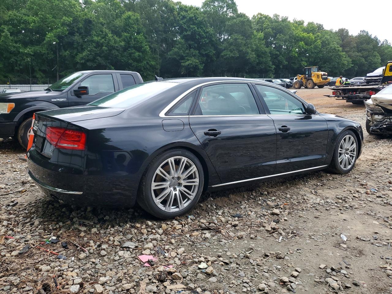 Audi A8 L Quattro