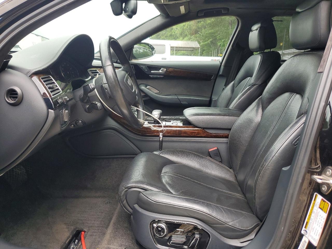 Audi A8 L Quattro
