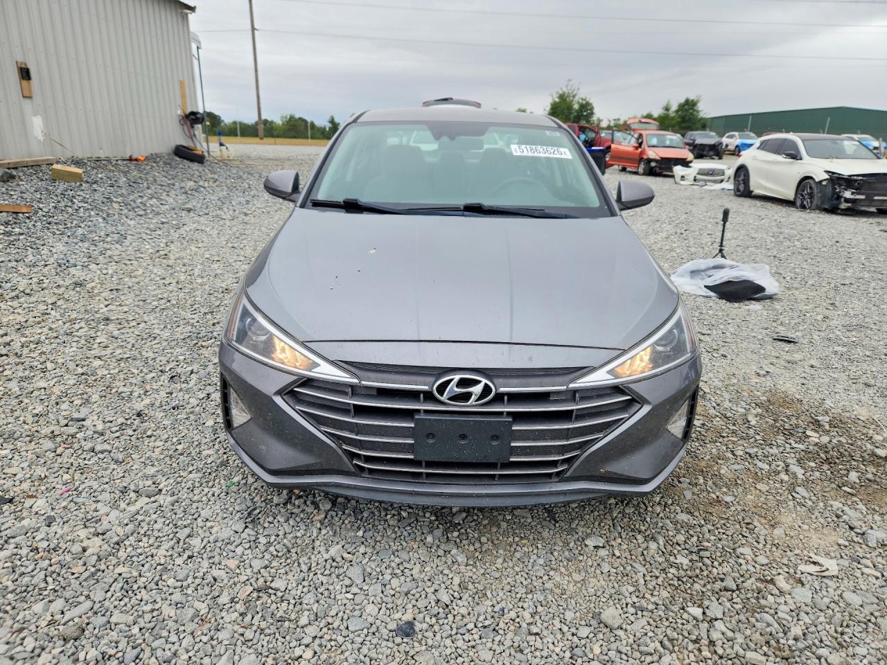 Hyundai ELANTRA Sel